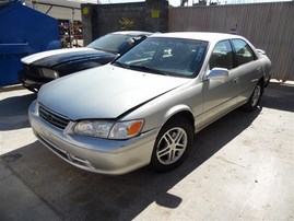 2000 TOYOTA CAMRY LE SILVER 2.2 AT Z19789